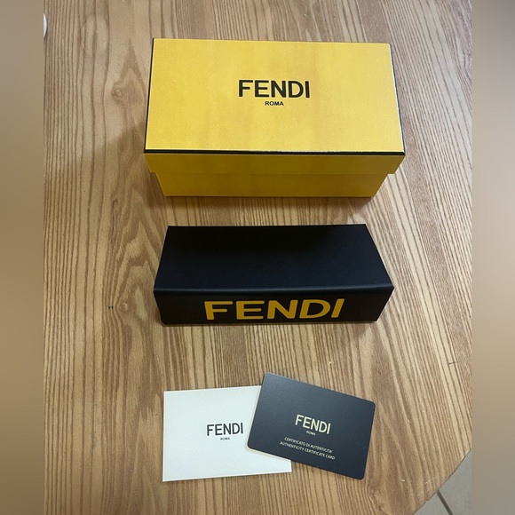 Fendi Black  Case and Yellow Sunglasses Box
New - Picture 1 of 4